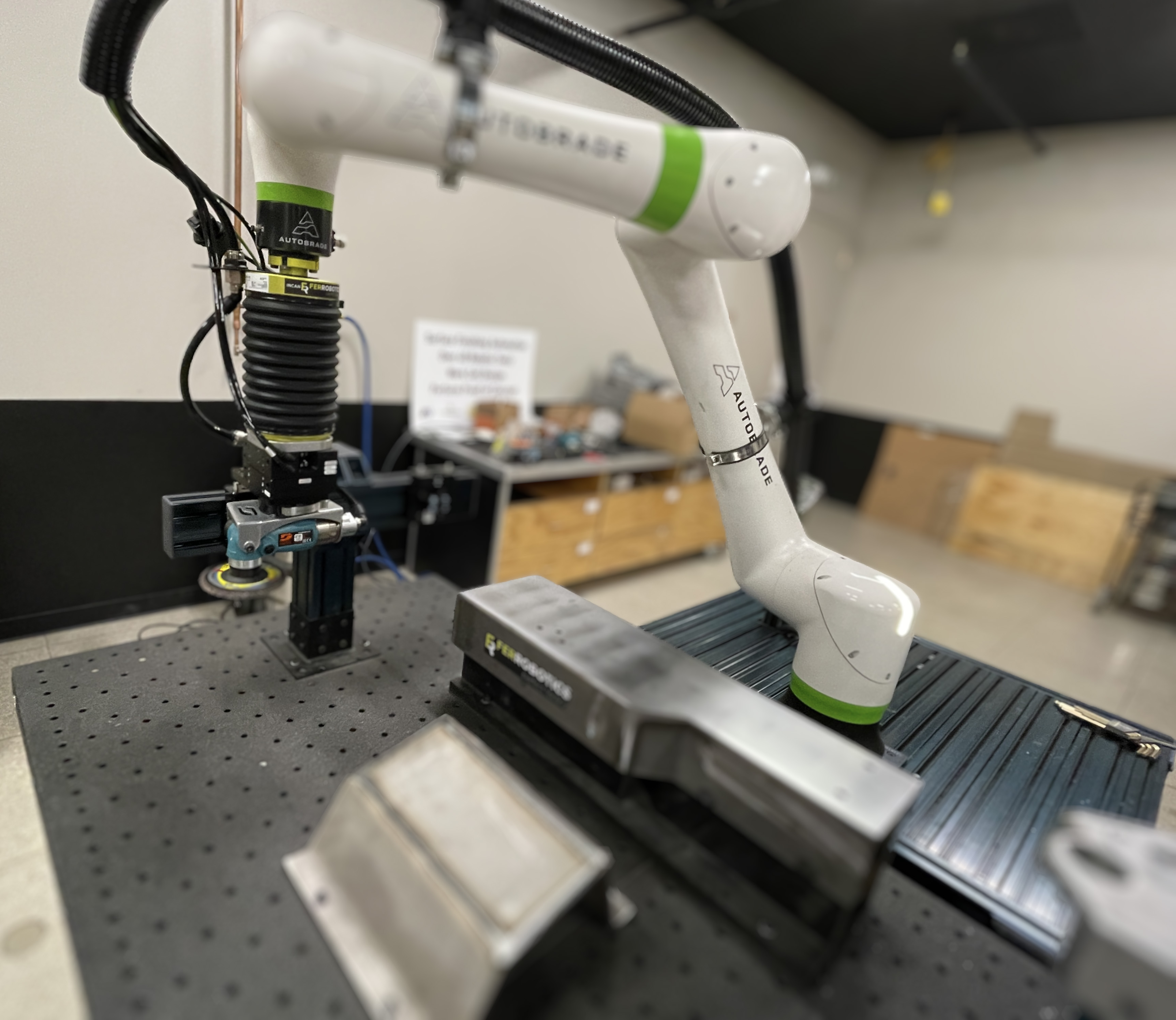 Amoladora de brazo robótico